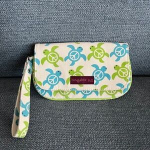bungalow 360 wristlet/clutch